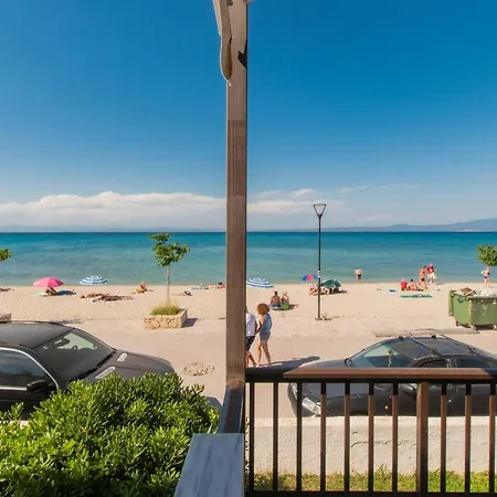 Houseloft Horizon Seafront *