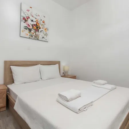 Houseloft Horizon Seafront 펜션 *